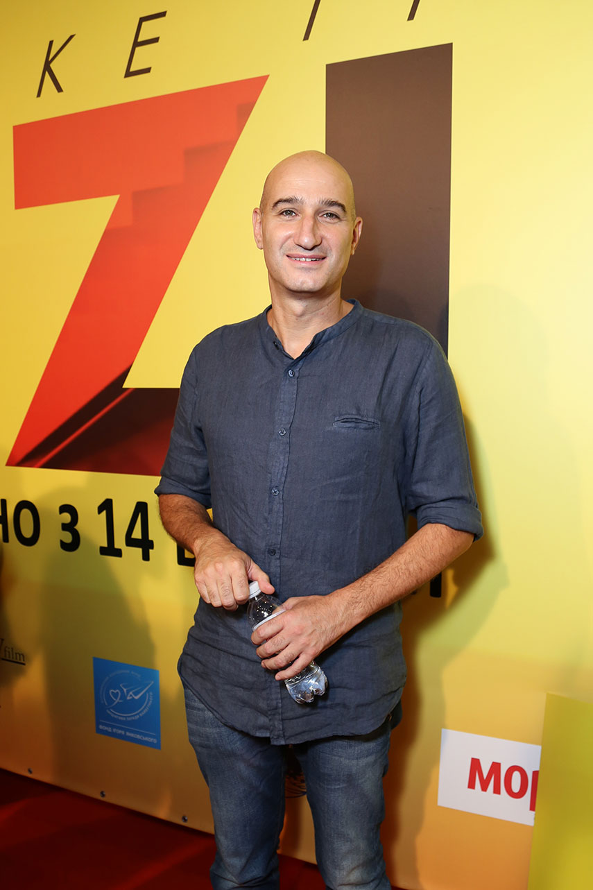 IZI (7)