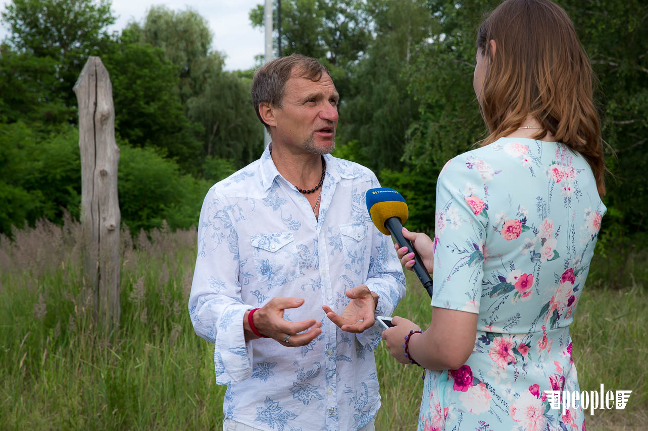 Олег Скрипка презентовал клип на песню «Дібрівонька»