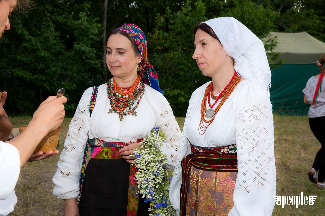 Олег Скрипка презентовал клип на песню «Дібрівонька»