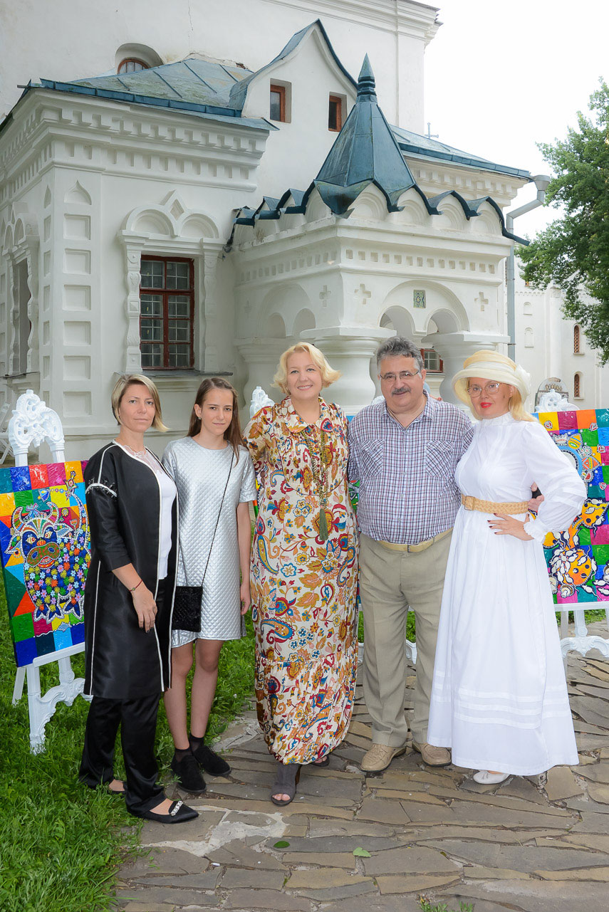 Оксана Фурса: современный фолк-арт на выставке в Чернигове
