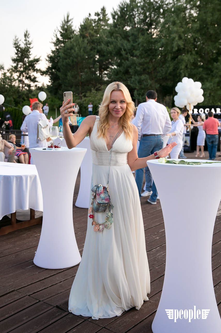 White Party Event (359)